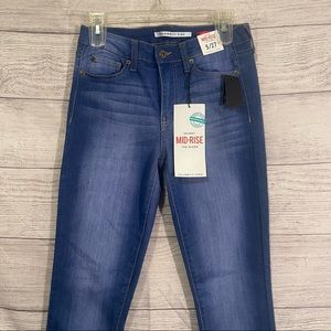 NWT Celebrity Pink The Rider Skinny Mid-Rise Jeans Juniors size 5/27